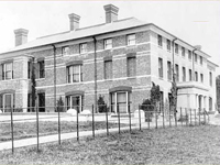 devon-tapeleypark-pre_belcher Tapeley Park, Devon - before Belcher alterations (Image: tapeleygardens.com)