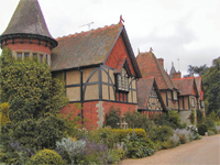 Eythrope, Buckinghamshire (Image: John S. Pipkin via flickr)