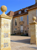 Entrance front, Chitcombe House, Dorset (Image: Stuart Martin Architects)